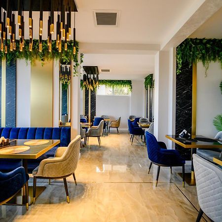 Elitte Inn & Suites Roşu Extérieur photo