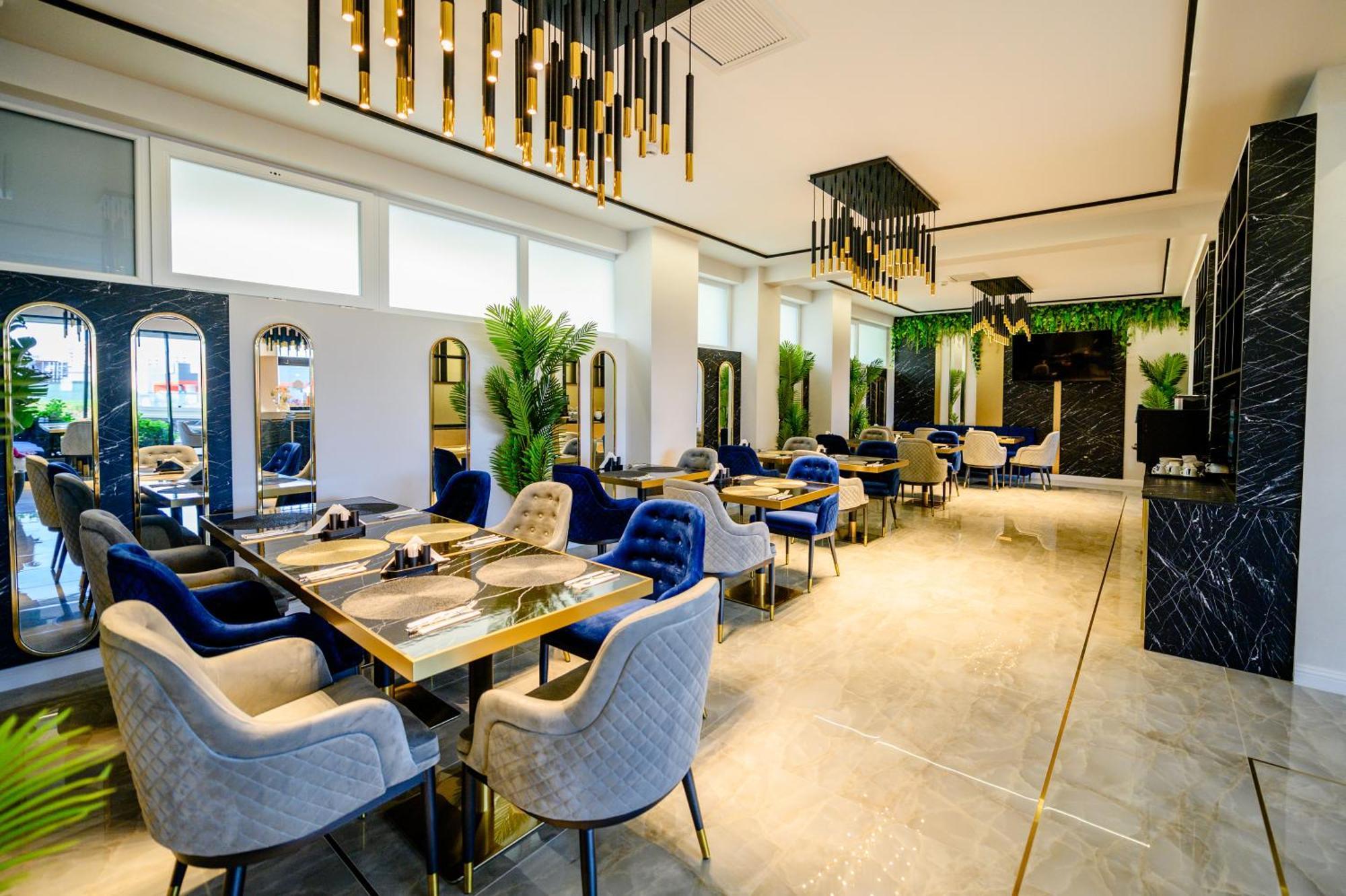 Elitte Inn & Suites Roşu Extérieur photo
