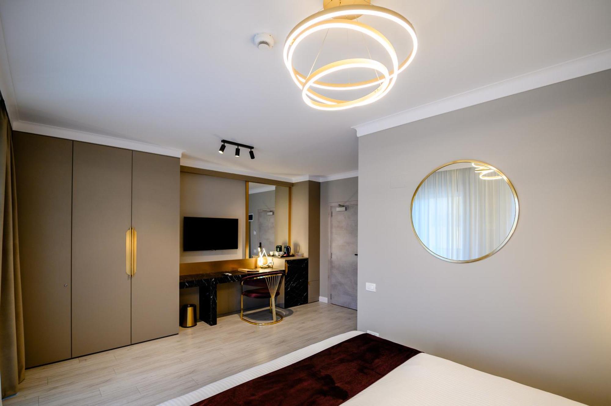 Elitte Inn & Suites Roşu Extérieur photo