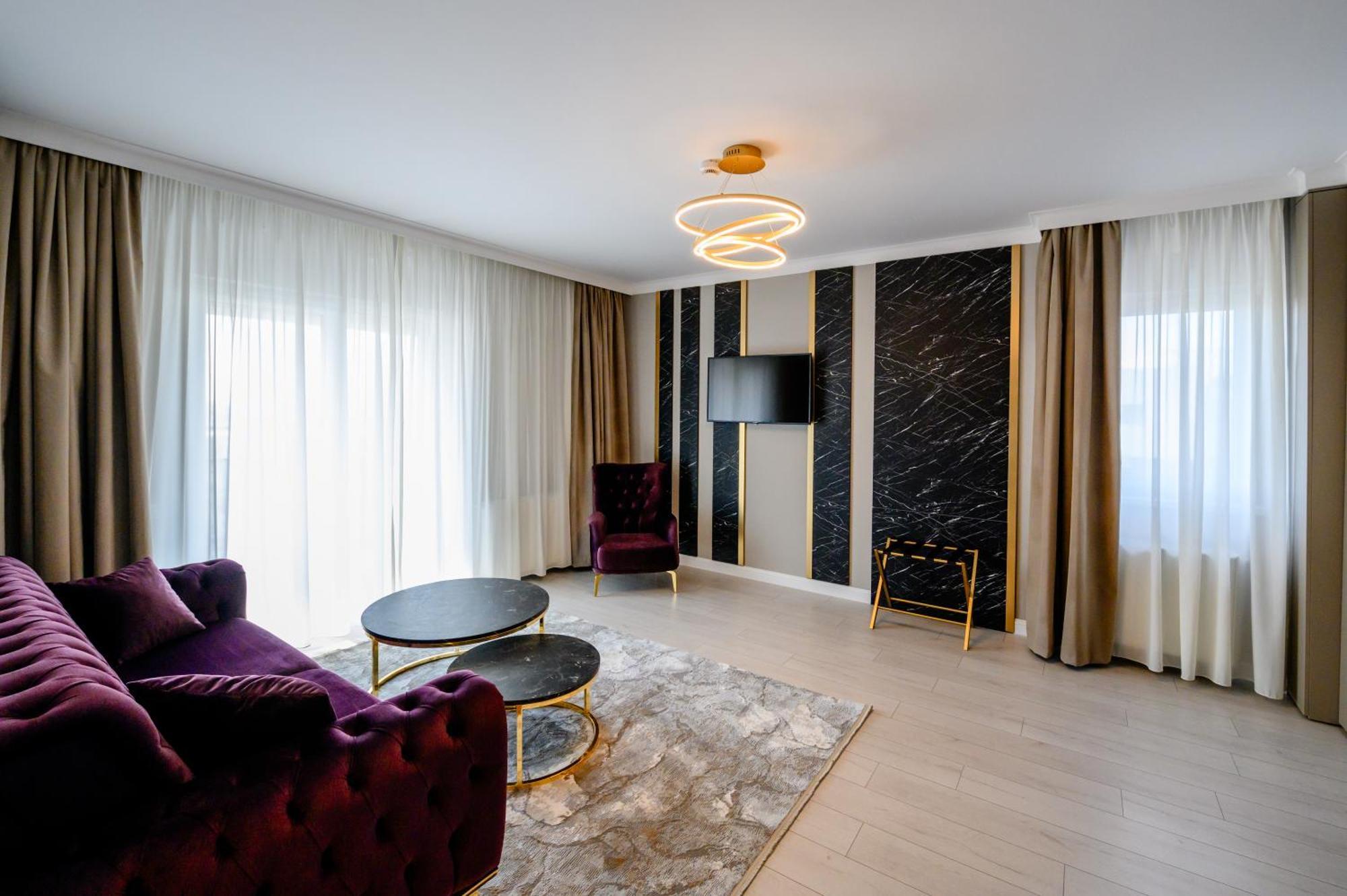 Elitte Inn & Suites Roşu Extérieur photo