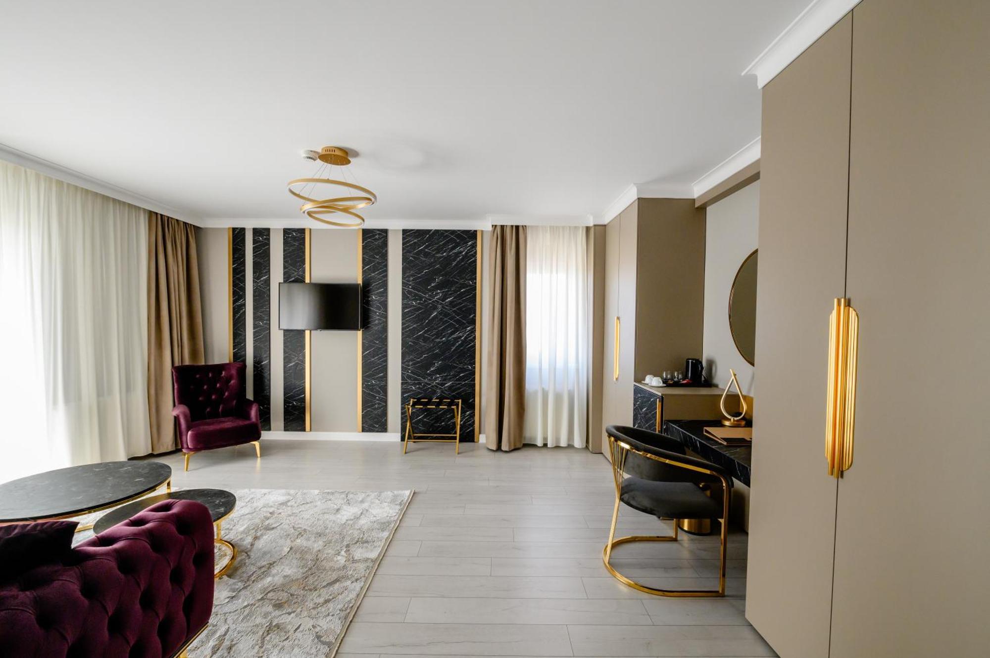 Elitte Inn & Suites Roşu Extérieur photo