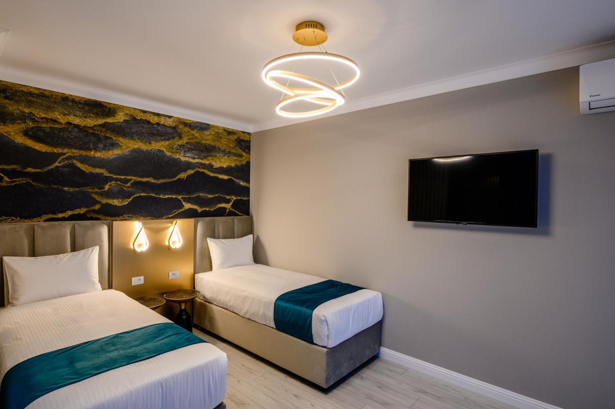 Elitte Inn & Suites Roşu Extérieur photo